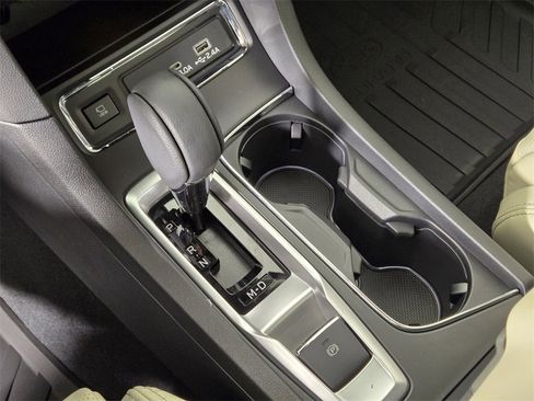 New 2026 Subaru Ascent Limited image 18