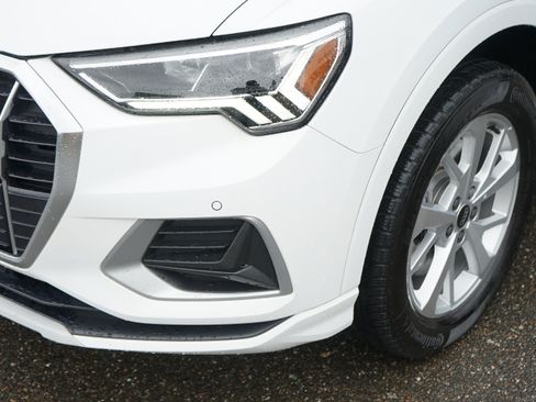 Used 2023 Audi Q3 2.0T Premium AWD/4WD image 11