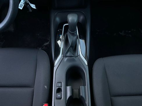 Used 2025 Toyota Corolla LE image 14