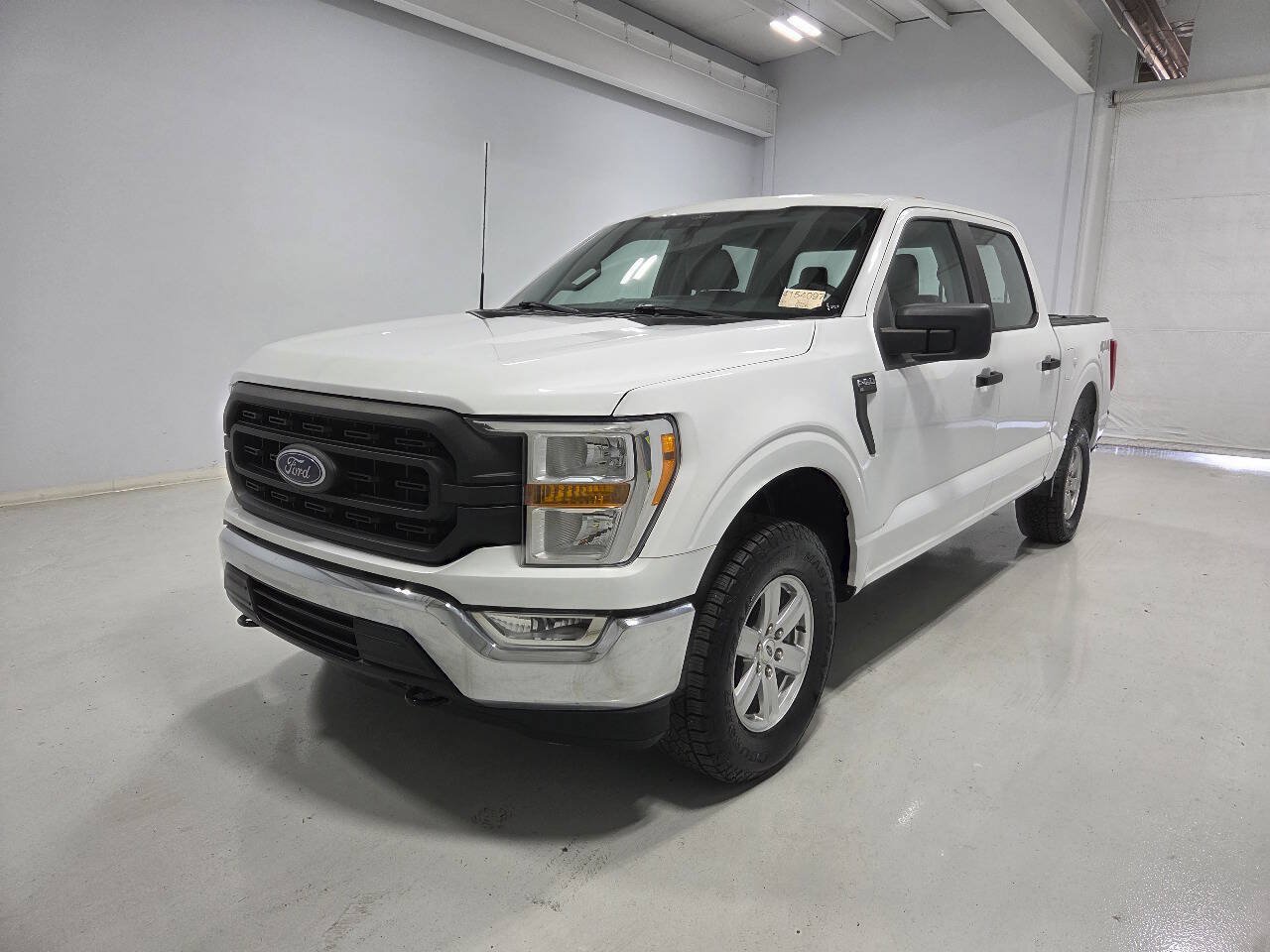 Used 2021 Ford F150 XL w/ Trailer Tow Package AWD/4WD image 3