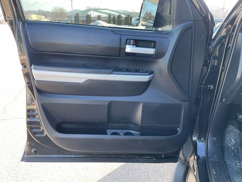 Used 2020 Toyota Tundra SR5 w/ SR5 Upgrade Package image 5