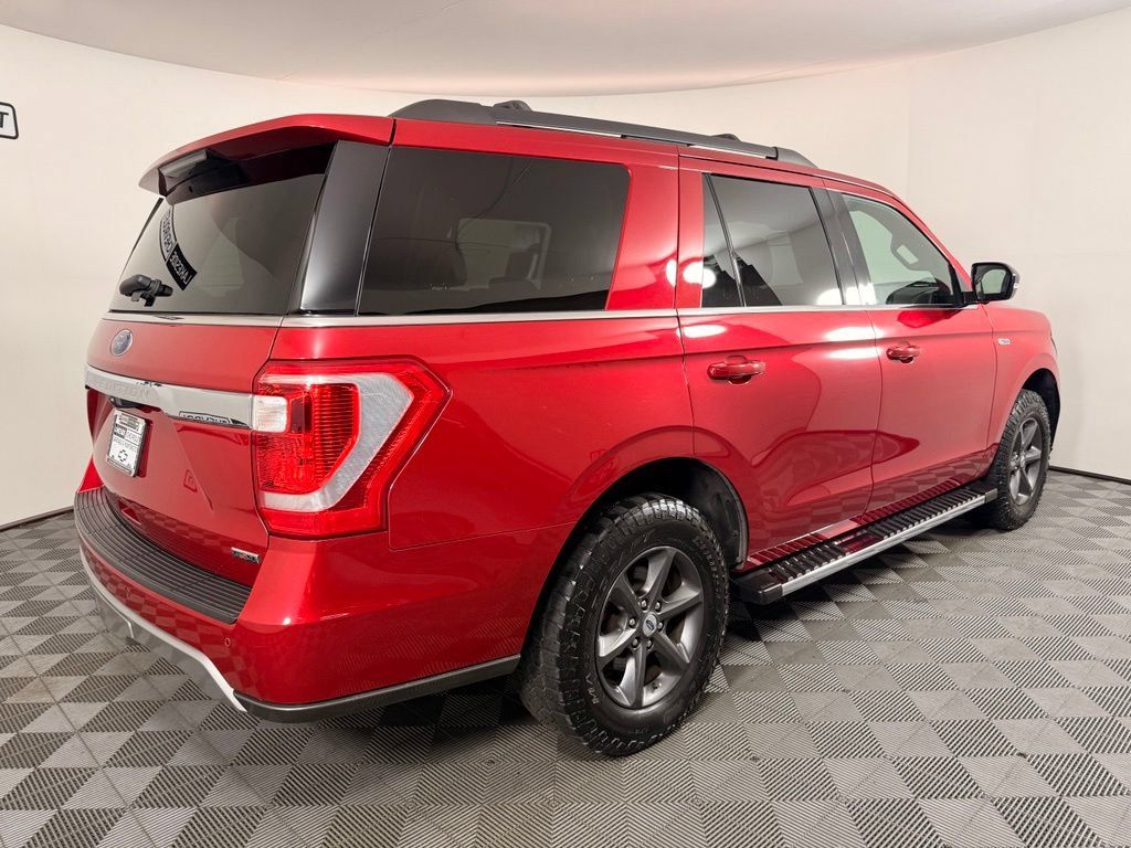 Used 2021 Ford Expedition XLT AWD/4WD image 6