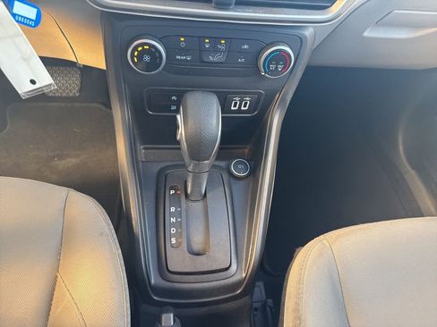 Certified 2021 Ford EcoSport S image 21