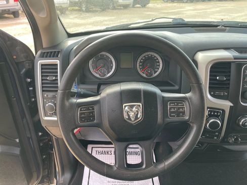 Used 2014 RAM 1500 Classic SLT image 17