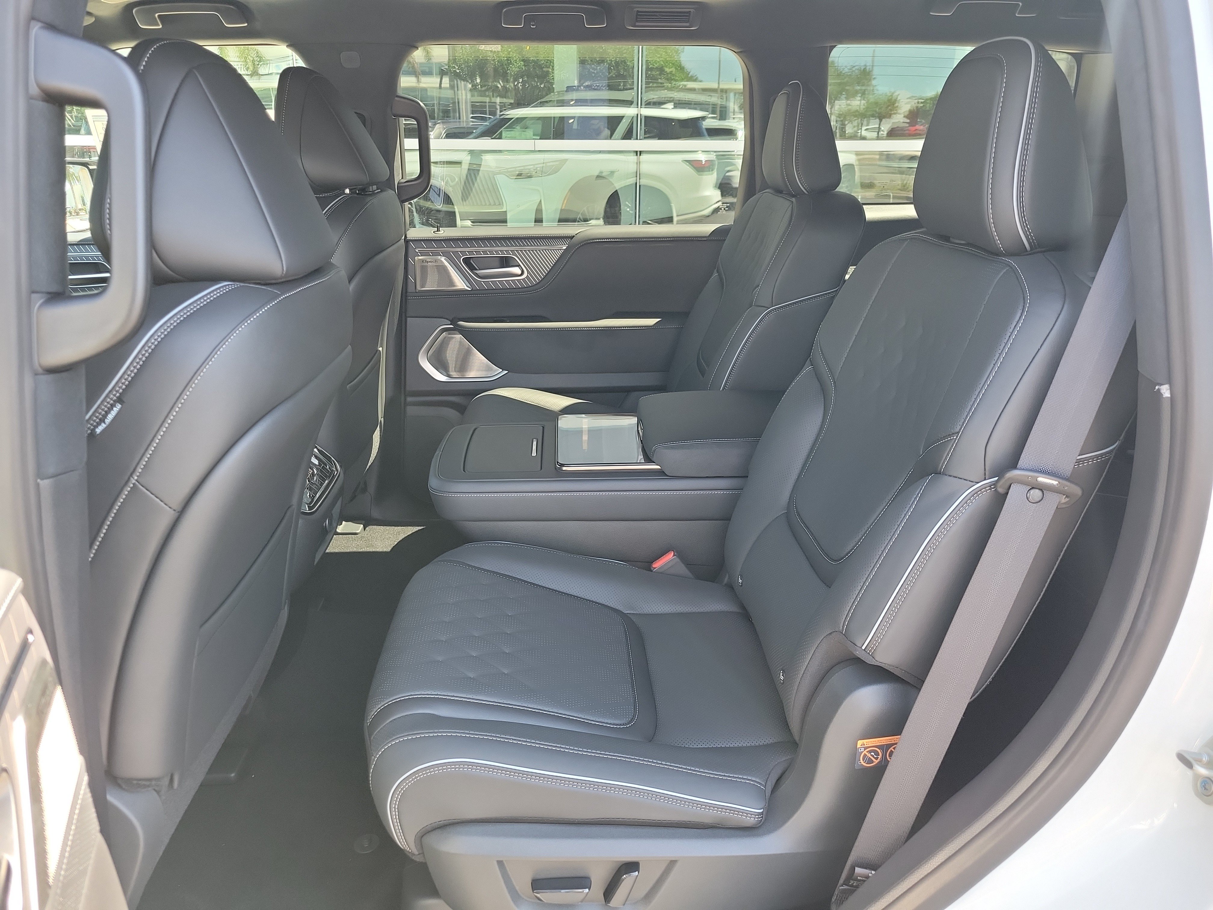 New 2026 INFINITI QX80 Autograph w/ Premium Cargo Package AWD/4WD image 16