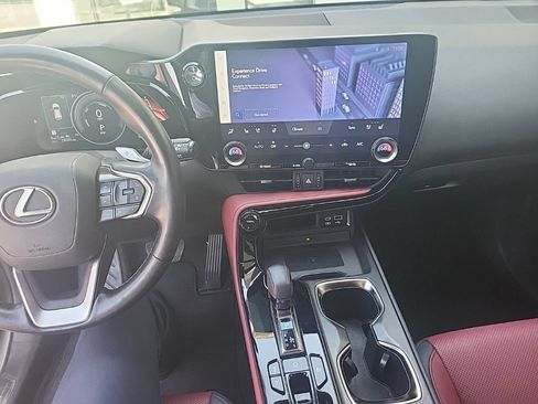 Used 2022 Lexus NX 350h AWD image 9