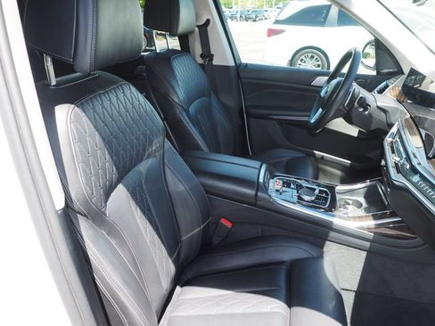 Used 2026 BMW X7 xDrive40i AWD/4WD image 22