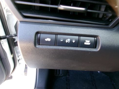 Used 2023 Nissan Altima 2.5 SV FWD image 27