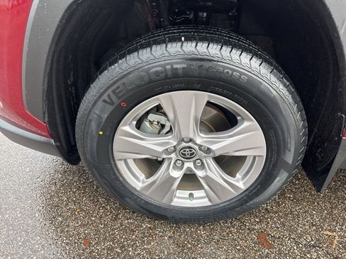 Used 2023 Toyota RAV4 XLE image 29