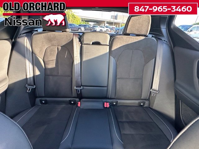 Used 2025 Volvo XC40 B5 Plus AWD/4WD image 13