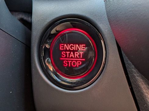 Used 2025 Honda HR-V EX-L image 25