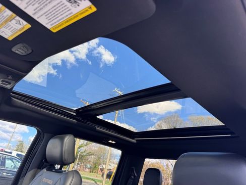 Used 2020 Ford F150 Raptor w/ Equipment Group 802A Luxury image 13