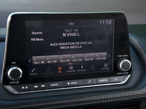 Used 2023 Nissan Rogue SV image 28