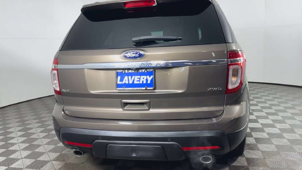 Used 2015 Ford Explorer XLT w/ Equipment Group 202B AWD/4WD image 11
