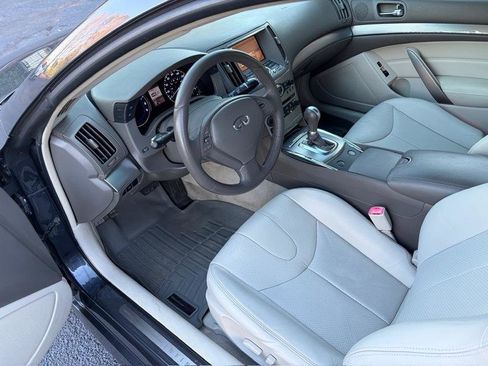 Used 2011 INFINITI G37 Coupe image 15