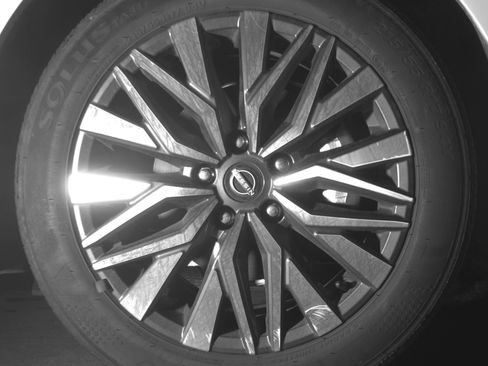 Used 2025 Nissan Altima 2.5 SV image 13