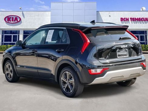 Certified 2024 Kia Niro EX FWD image 4