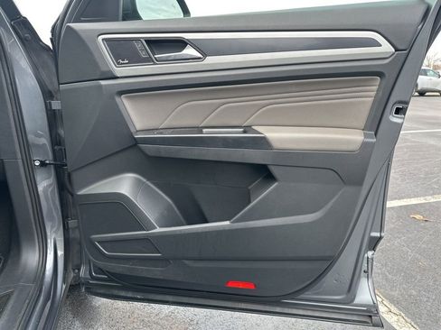 Used 2021 Volkswagen Atlas SEL Premium image 10