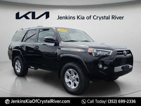 Used 2022 Toyota 4Runner SR5 AWD/4WD image 1