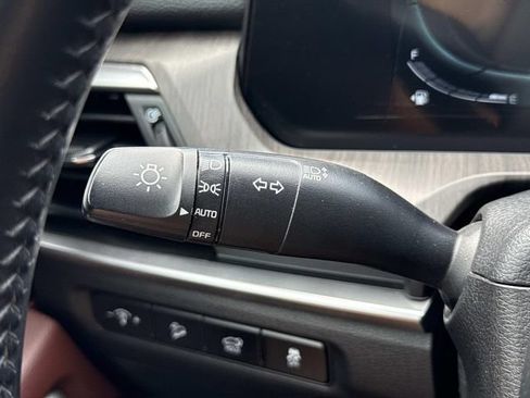 Used 2024 Kia Telluride EX w/ EX Captain's Chair Package FWD image 27