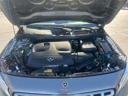 Used 2020 Mercedes-Benz GLA 250 4MATIC image 9