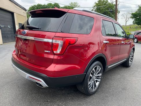 Used 2017 Ford Explorer Platinum AWD/4WD image 3