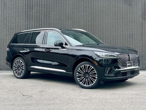 New 2026 Lincoln Aviator Black Label AWD/4WD image 8