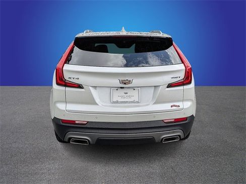 Used 2021 Cadillac XT4 Premium Luxury w/ Driver Awareness Package image 4