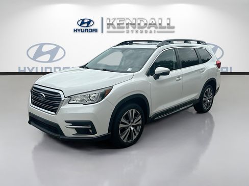 Used 2022 Subaru Ascent Limited w/ Technology Package AWD/4WD image 3
