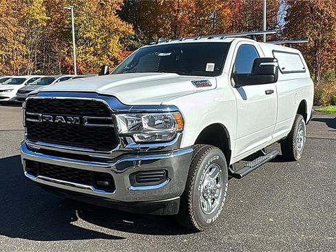 New 2024 RAM 2500 Tradesman w/ Chrome Appearance Group image 2