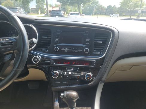 Used 2015 Kia Optima EX image 27