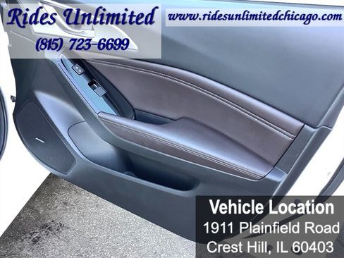 Used 2018 MAZDA MAZDA3 Touring FWD image 31