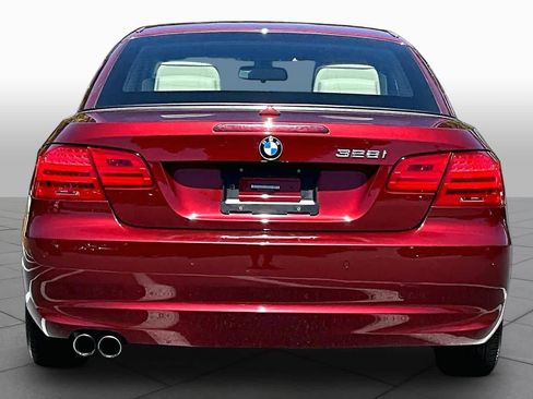Used 2011 BMW 328i Convertible image 4