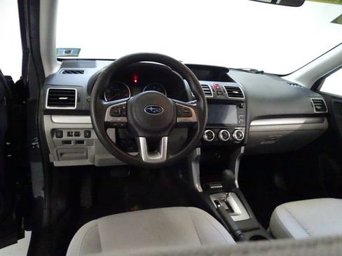 Used 2018 Subaru Forester 2.5i Premium w/ All-Weather Package AWD/4WD image 5