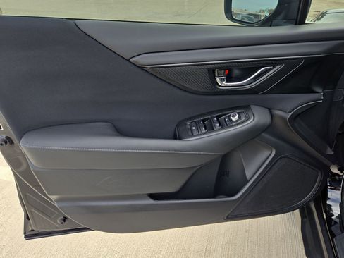 Used 2025 Subaru Outback Premium image 13
