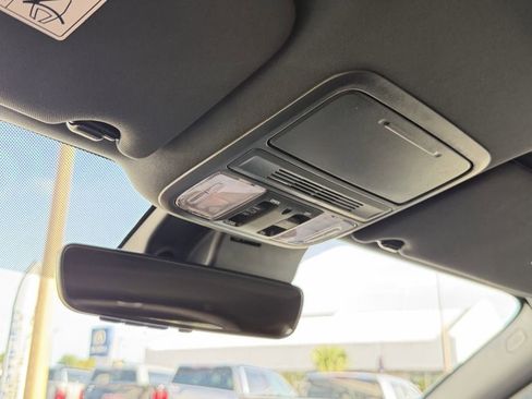 Used 2024 Honda Passport EX-L image 32