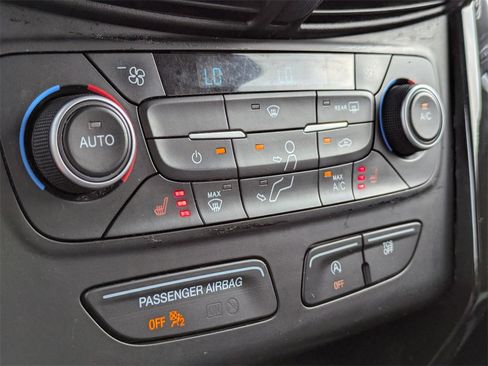 Used 2018 Ford Escape SE image 31