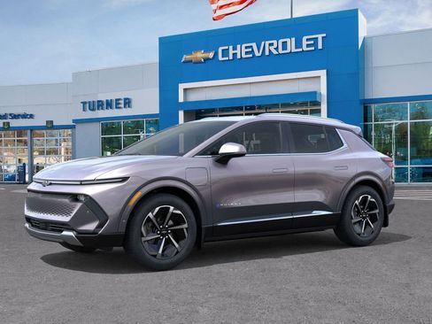 New 2025 Chevrolet Equinox EV LT image 2