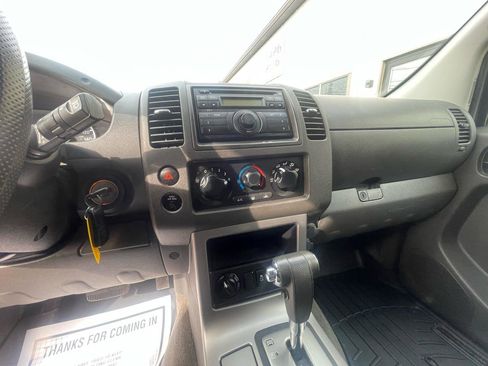Used 2012 Nissan Pathfinder S image 14