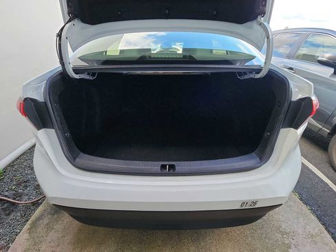 Used 2023 Toyota Corolla LE image 23