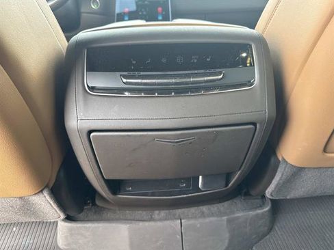 Used 2025 Cadillac Escalade ESV Premium Luxury w/ Touring Package image 17