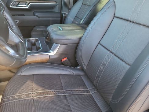 Used 2025 Chevrolet Silverado 2500 High Country w/ Midnight Edition image 22