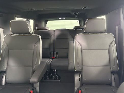 New 2026 Chevrolet Suburban Premier w/ Sun And Tow Package AWD/4WD image 42