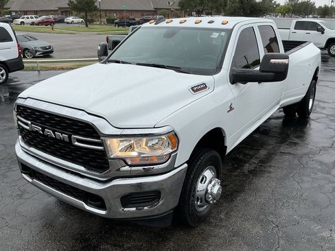 Used 2024 RAM 3500 Tradesman w/ Towing Technology Group image 5
