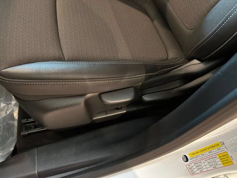 Used 2026 Buick Encore GX Preferred AWD/4WD image 22