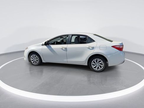 Used 2019 Toyota Corolla LE FWD image 6