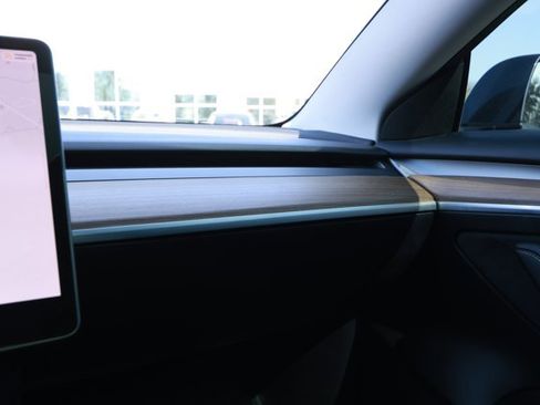 Used 2023 Tesla Model 3 Standard Range image 22