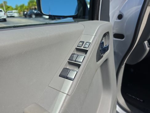 Used 2019 Nissan Frontier SV w/ Value Truck Package RWD image 18