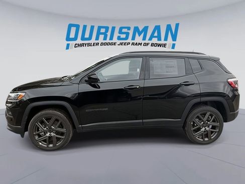 New 2026 Jeep Compass Latitude image 3