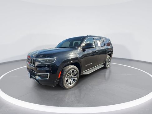 Used 2023 Jeep Wagoneer Series II AWD/4WD image 4